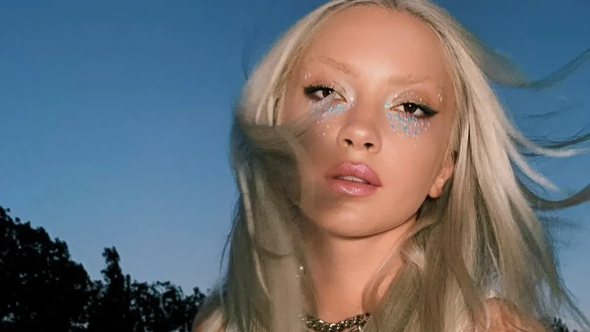 2 aylık hamileyken bebeğini kaybetmişti! Şarkıcı Ece Seçkin yaşadığı acıdan sonra ilk kez konuştu!