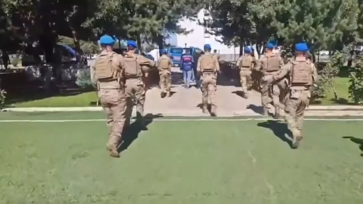 17 ilde PKK/KCK-PYD/YPG operasyonu: 55 şüpheli yakalandı