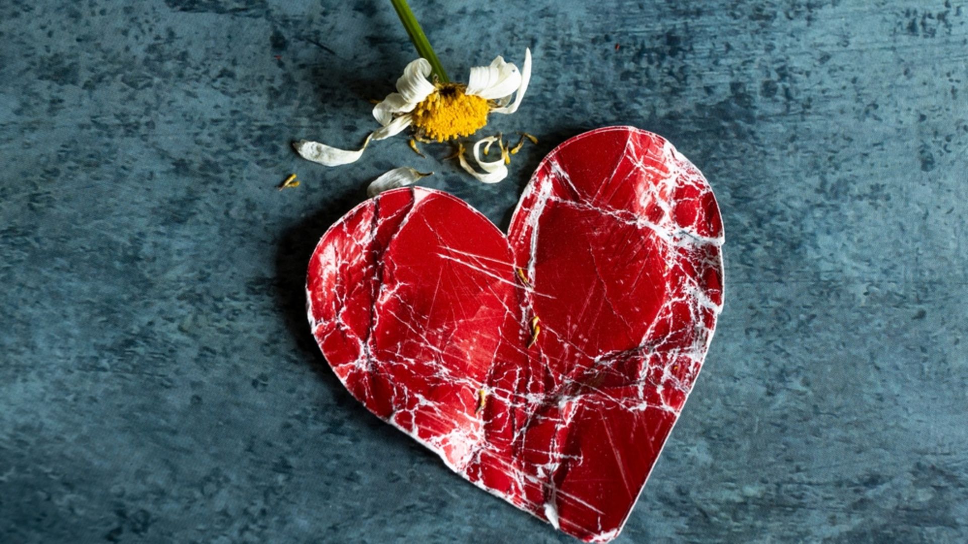 Love bombing (aşk bombardımanı) nedir?