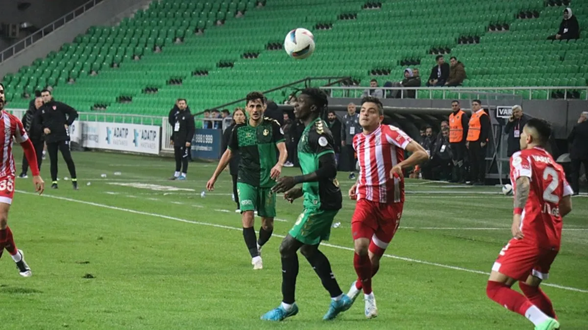 Sakaryaspor, Boluspor’u 2 golle devirdi!