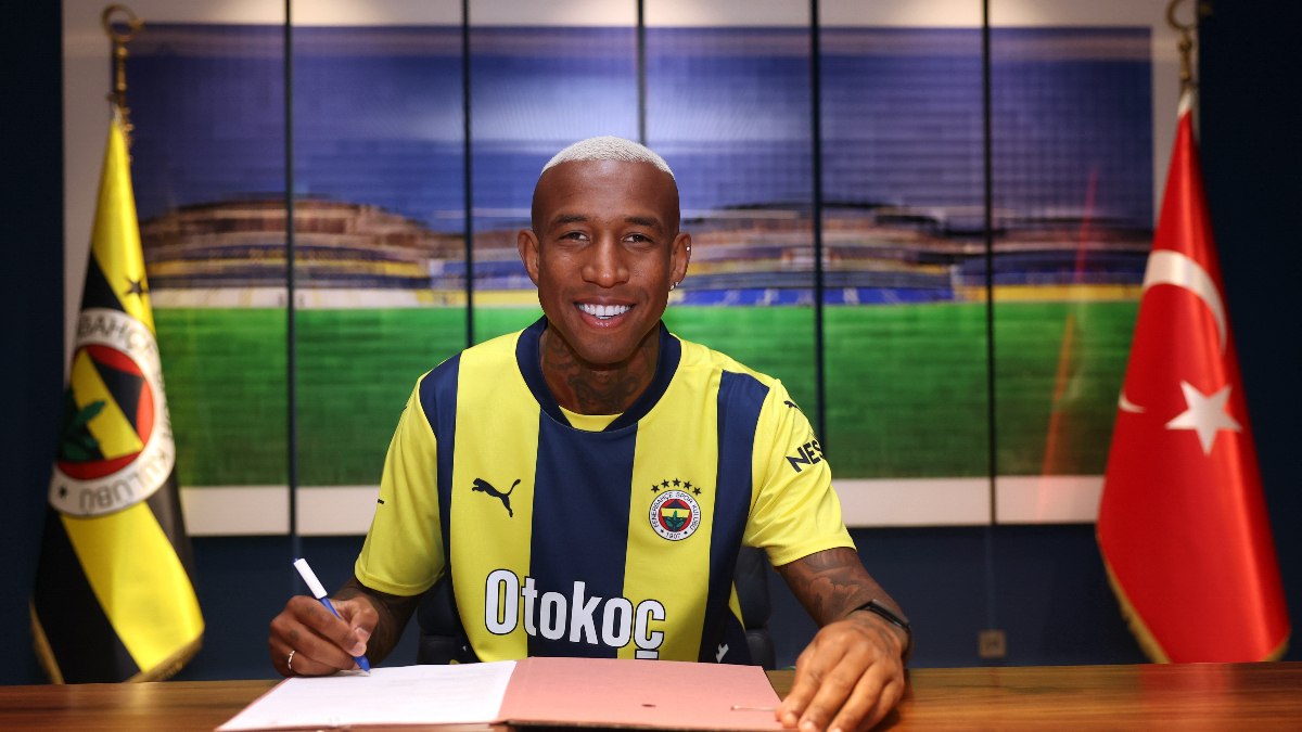 Fenerbahçe, Anderson Talisca ve Milan Skriniar’ın lisansını çıkardı