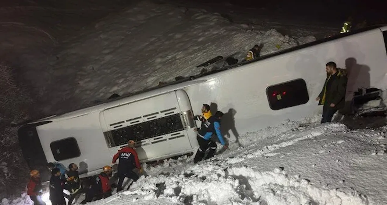 Şarampole uçan yolcu otobüsünde 5 ölü 31 yaralı