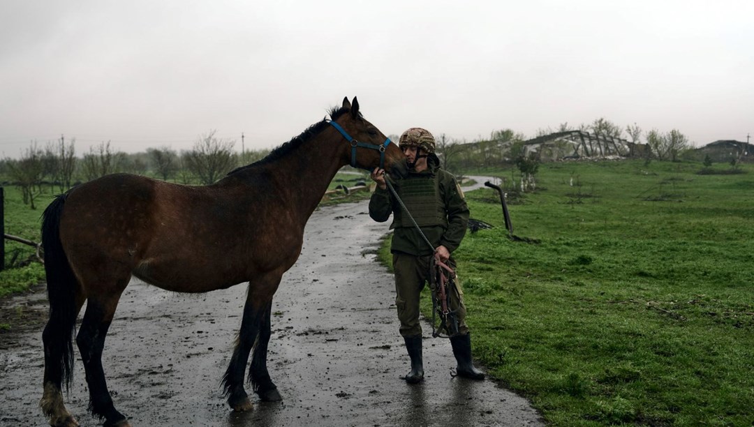 Savaşta at ve eşek dönemi: Rusya
Ukrayna’da en yeni silahlarını kullanıyor