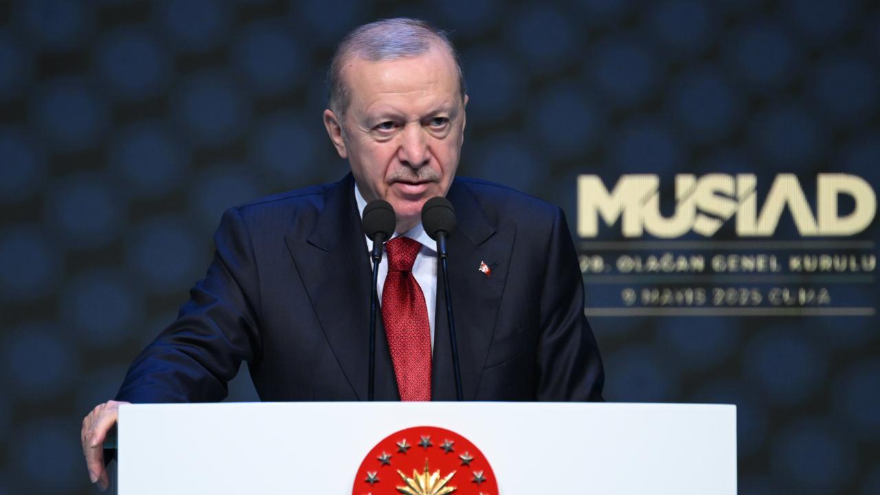 Cumhurbaşkanı Erdoğan: Yıllık enflasyon kesintisiz düşüyor, devamı da gelecek